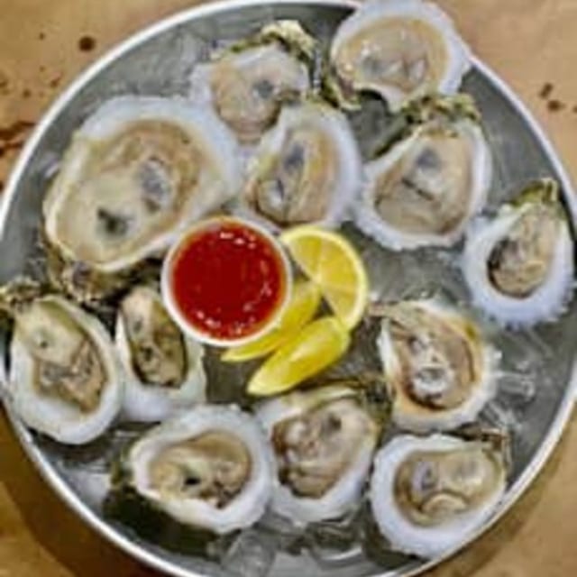 Fresh Raw Oysters.